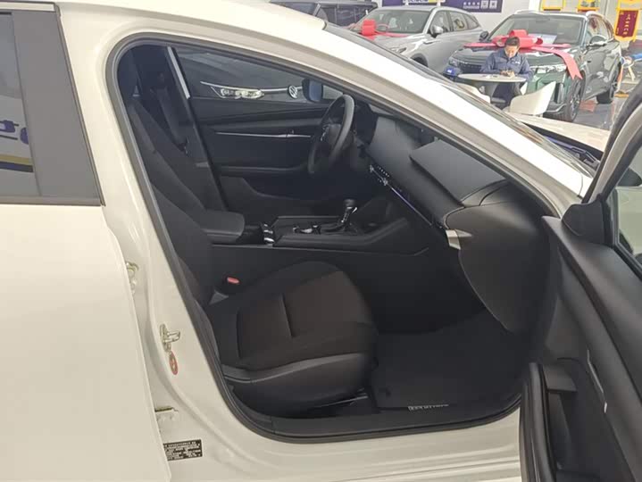 Фото 8 - Mazda 3 (Axela)