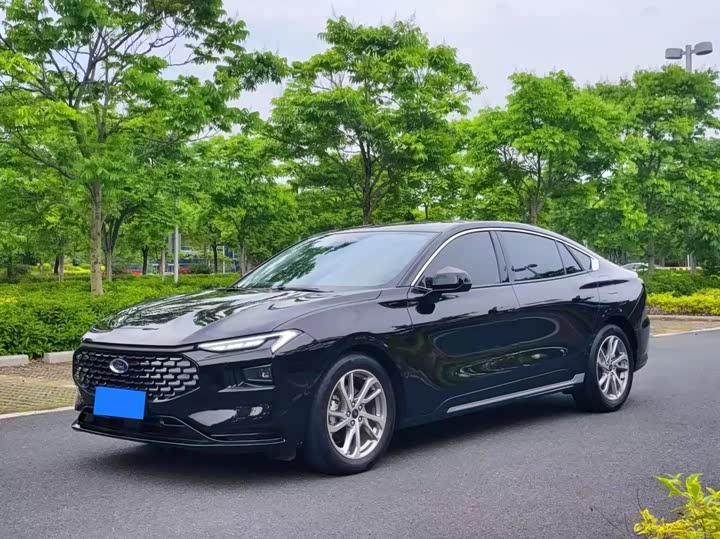 Фото 1 - Ford Mondeo