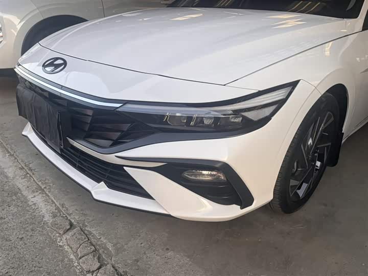 Фото 8 - Hyundai Elantra N line