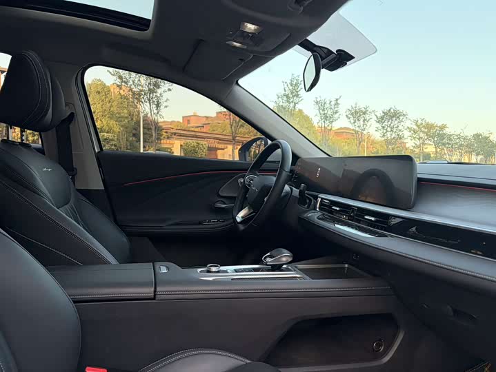 Фото 9 - Chery Arrizo 8