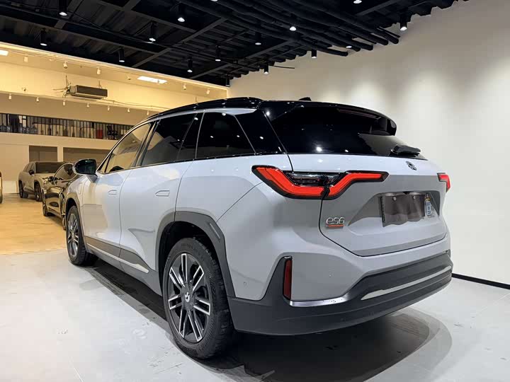 Фото 6 - Nio ES6