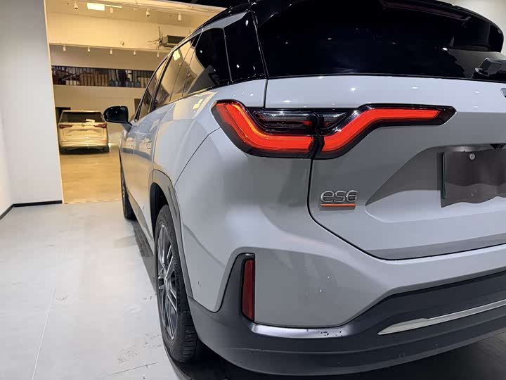 Фото 7 - Nio ES6