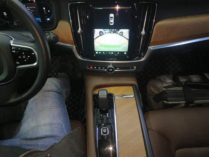 Фото 6 - Volvo S90