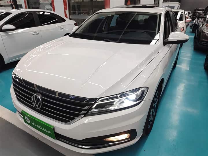 Фото 1 - Volkswagen Lavida