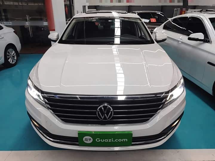 Фото 3 - Volkswagen Lavida