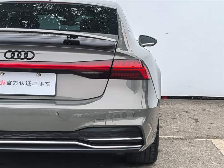 Фото 8 - Audi A7