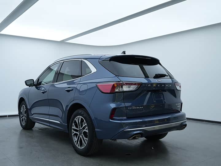 Фото 6 - Ford Escape