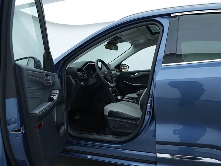 Фото 7 - Ford Escape