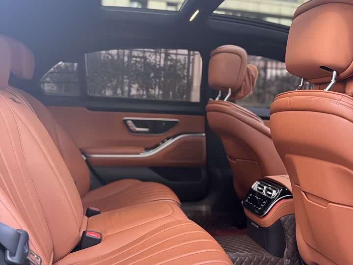 Фото 8 - Mercedes-Benz S-Class