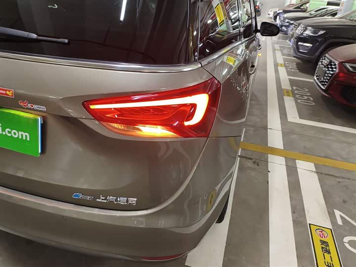 Фото 8 - Buick GL6