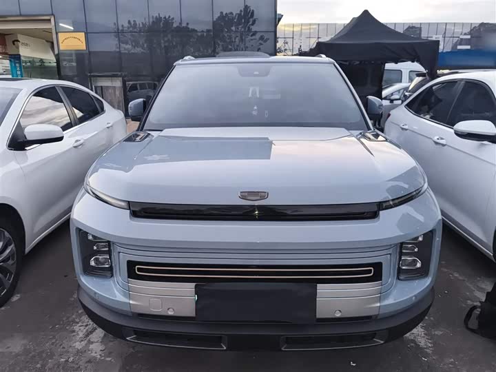 Фото 3 - Geely Icon