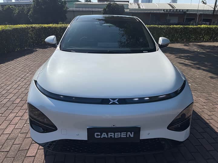 Фото 2 - XPeng G6