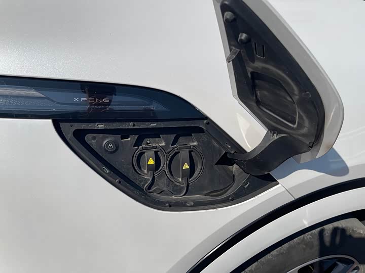 Фото 8 - XPeng G6