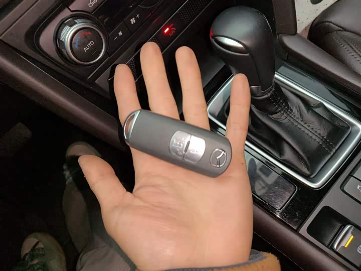 Фото 9 - Mazda CX-4