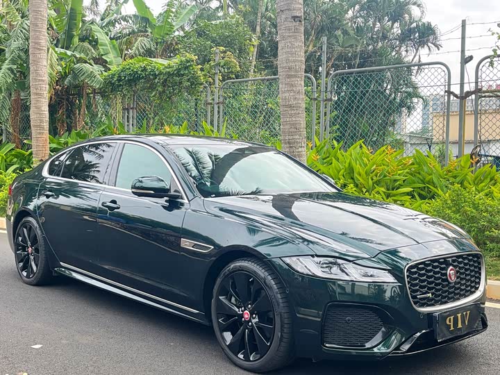 Фото 4 - Jaguar XF L