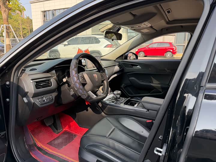 Фото 6 - Hongqi H5