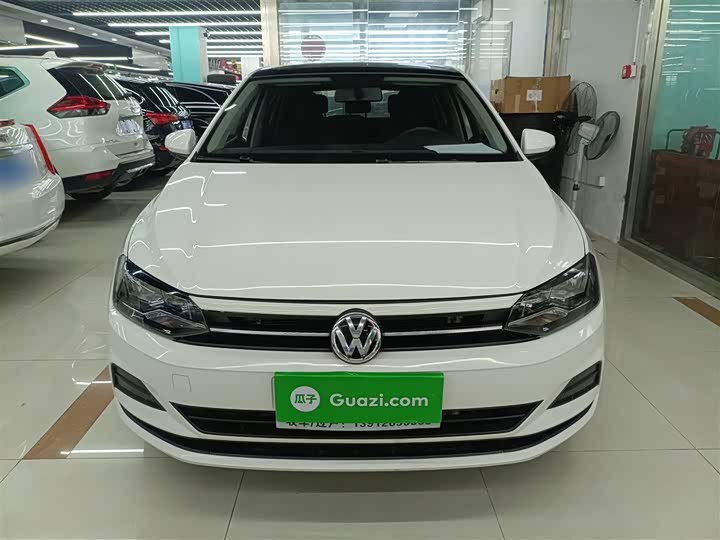 Фото 3 - Volkswagen Polo