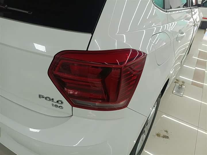 Фото 8 - Volkswagen Polo