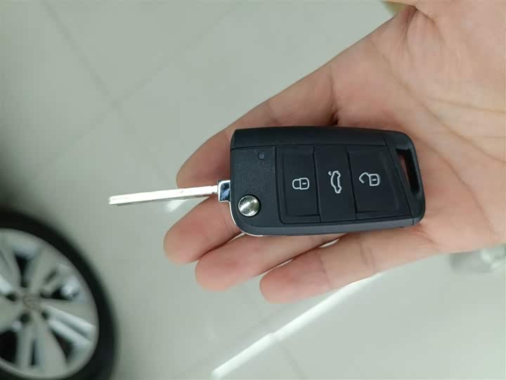 Фото 9 - Volkswagen Polo