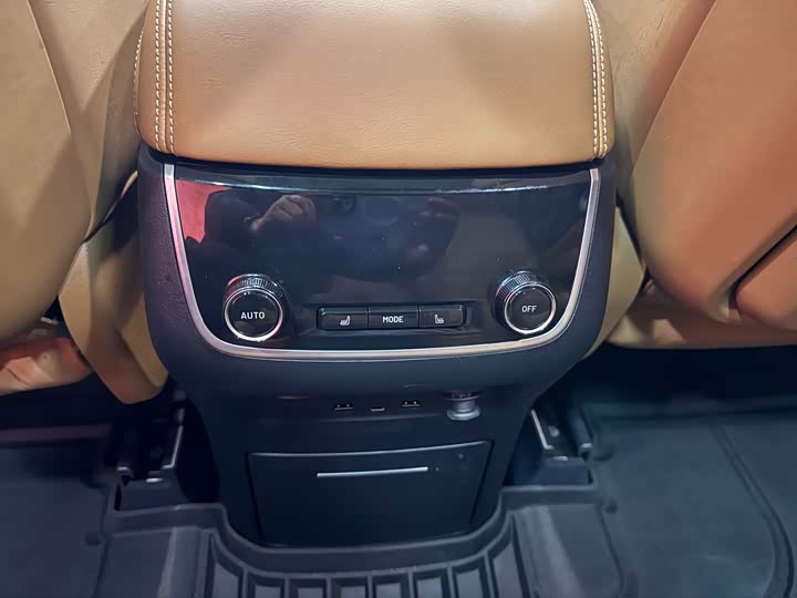 Фото 7 - LiXiang One