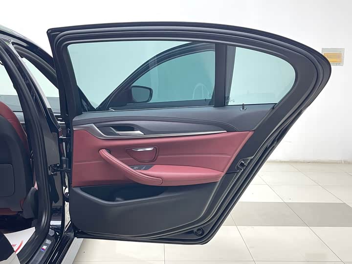 Фото 7 - BMW 5 Series