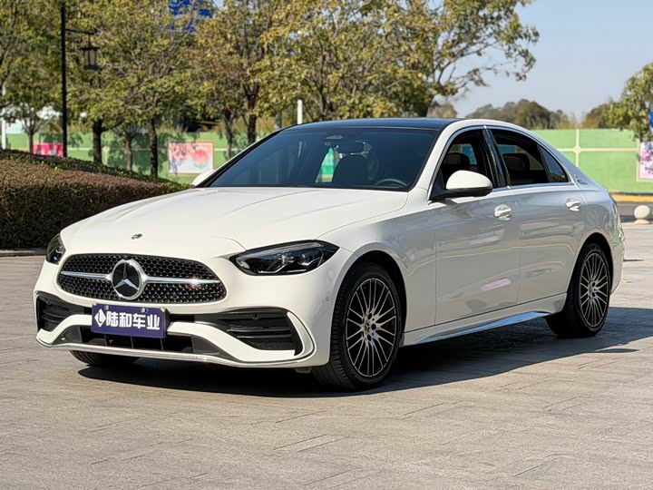 Фото 1 - Mercedes-Benz C-Class