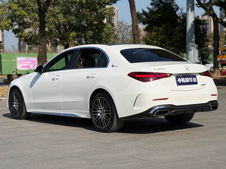 Фото 4 - Mercedes-Benz C-Class