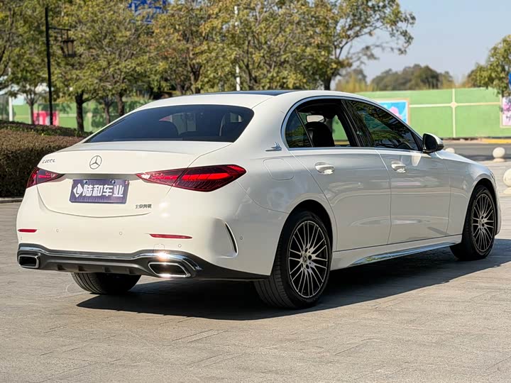 Фото 6 - Mercedes-Benz C-Class