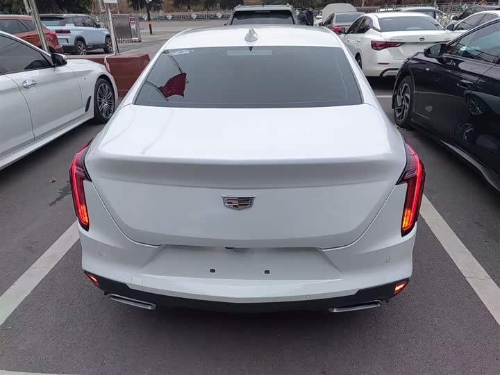 Фото 6 - Cadillac CT4