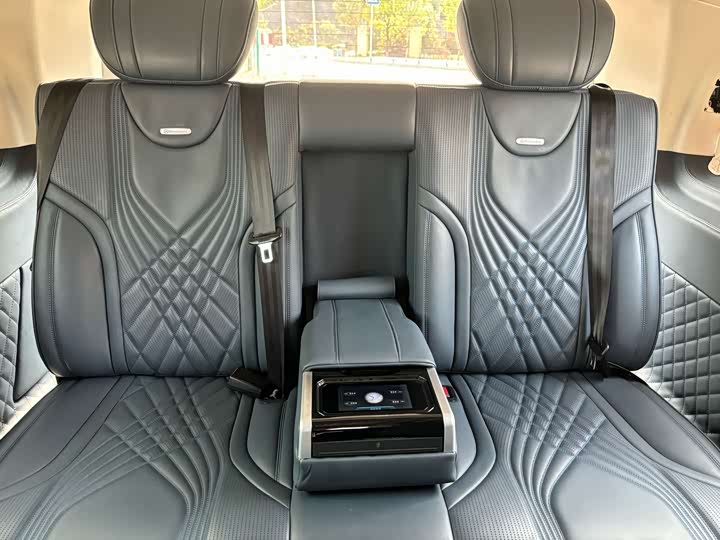 Фото 9 - Mercedes-Benz Vito