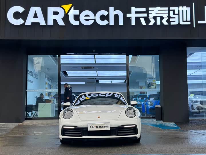 Фото 2 - Porsche 911