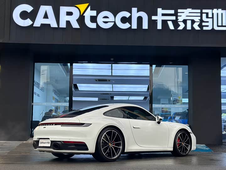 Фото 4 - Porsche 911