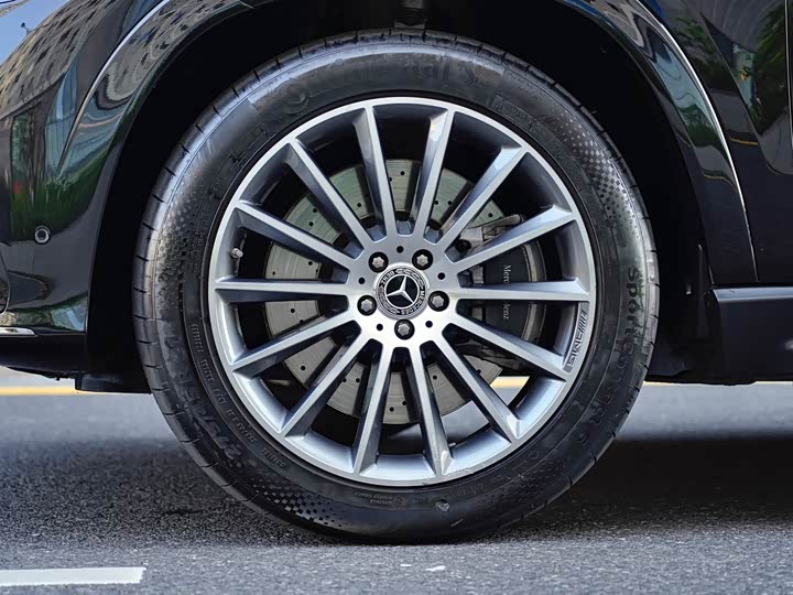 Фото 9 - Mercedes-Benz GLE-Class