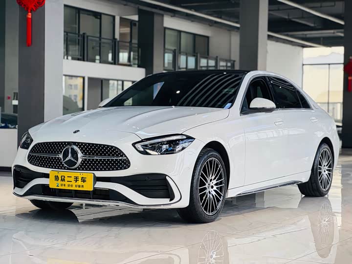 Фото 1 - Mercedes-Benz C-Class