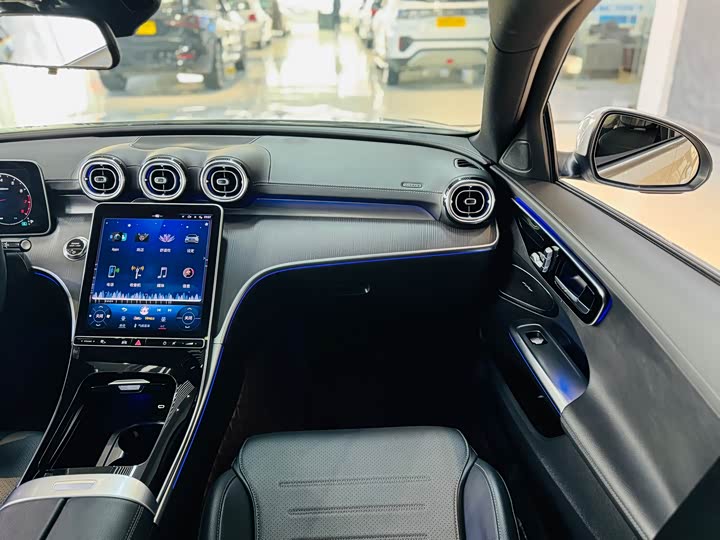 Фото 7 - Mercedes-Benz C-Class