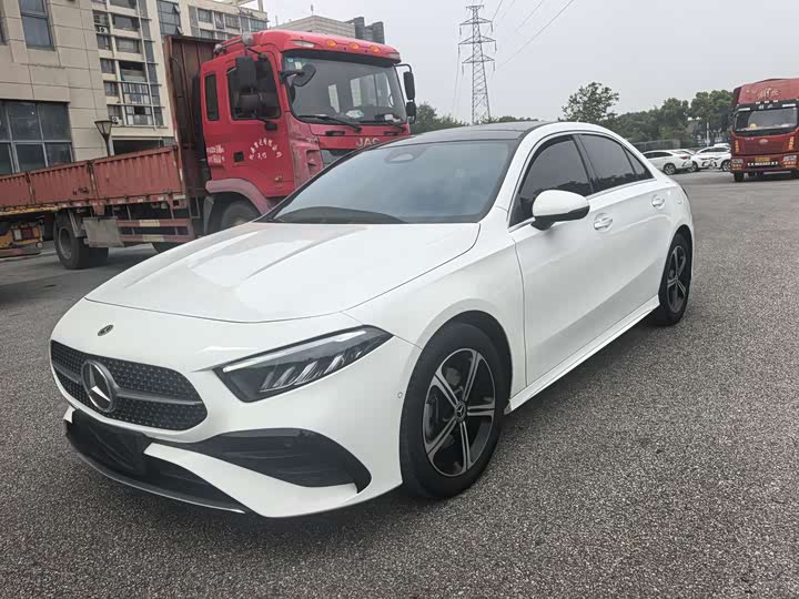 Фото 1 - Mercedes-Benz A-Class