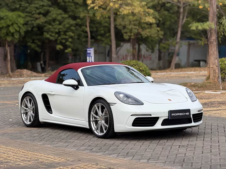 Фото 3 - Porsche 718