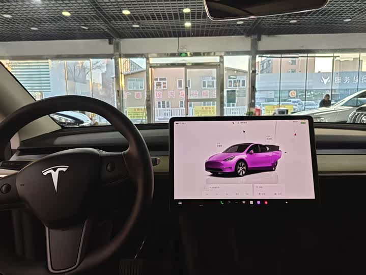 Фото 5 - Tesla Model Y