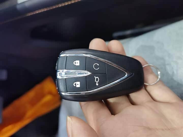 Фото 9 - Changan X7 Plus