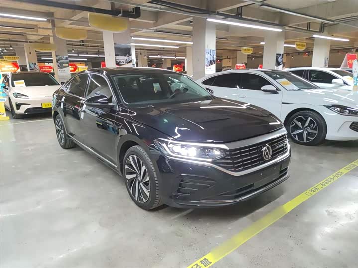 Фото 4 - Volkswagen Passat