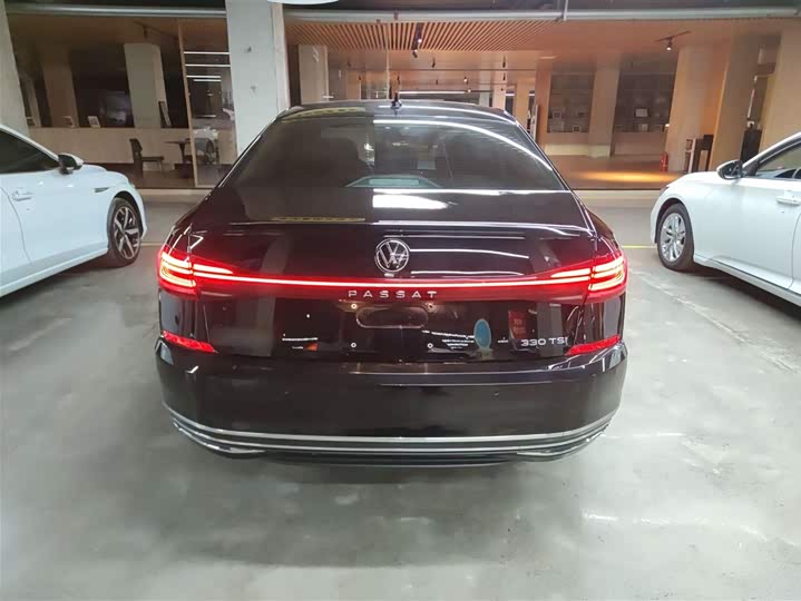 Фото 6 - Volkswagen Passat