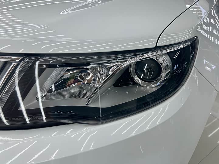 Фото 2 - Geely Atlas