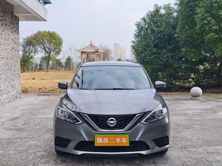 Фото 2 - Nissan Sylphy