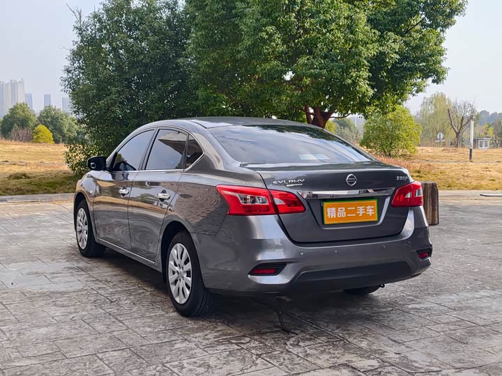 Фото 7 - Nissan Sylphy