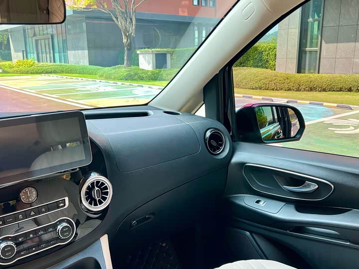 Фото 7 - Mercedes-Benz Vito