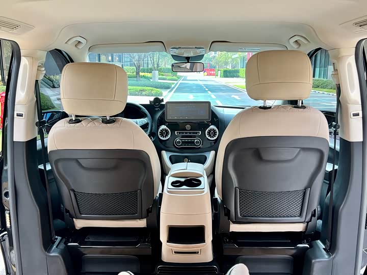 Фото 9 - Mercedes-Benz Vito