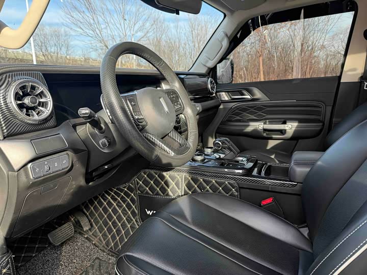 Фото 4 - Tank 300