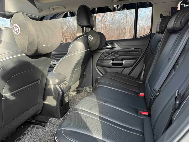 Фото 6 - Tank 300