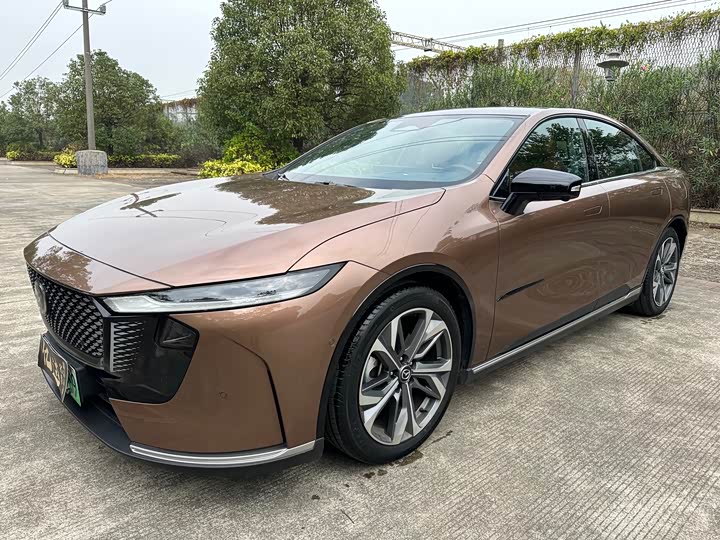 Фото 5 - Mazda EZ-6