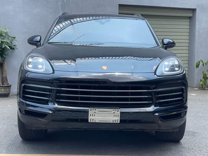 Фото 1 - Porsche Cayenne